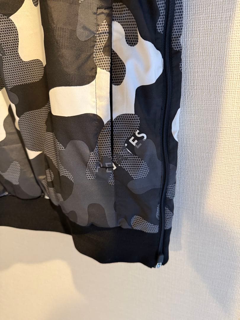 パーリーゲイツ スニード 黒×白 カモフラ 迷彩 蓄熱裏地 レディース 1