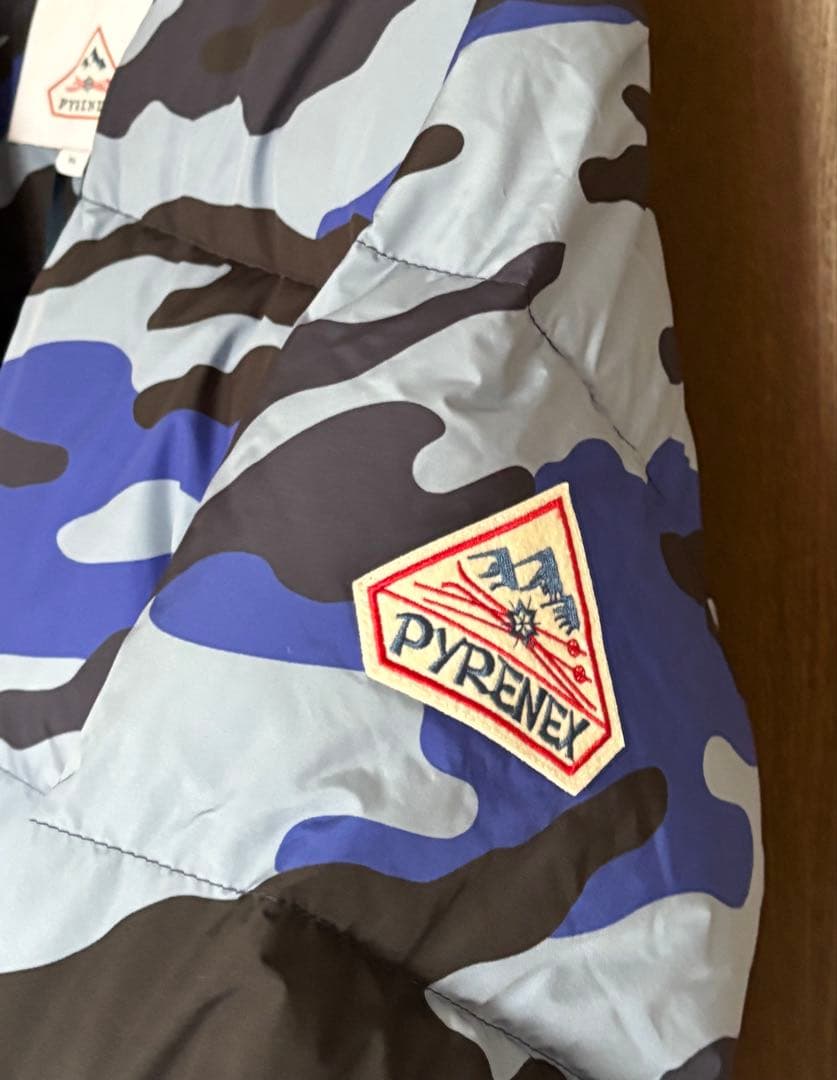 ピレネックス　huuo18 sten2 print camo blue ダウン