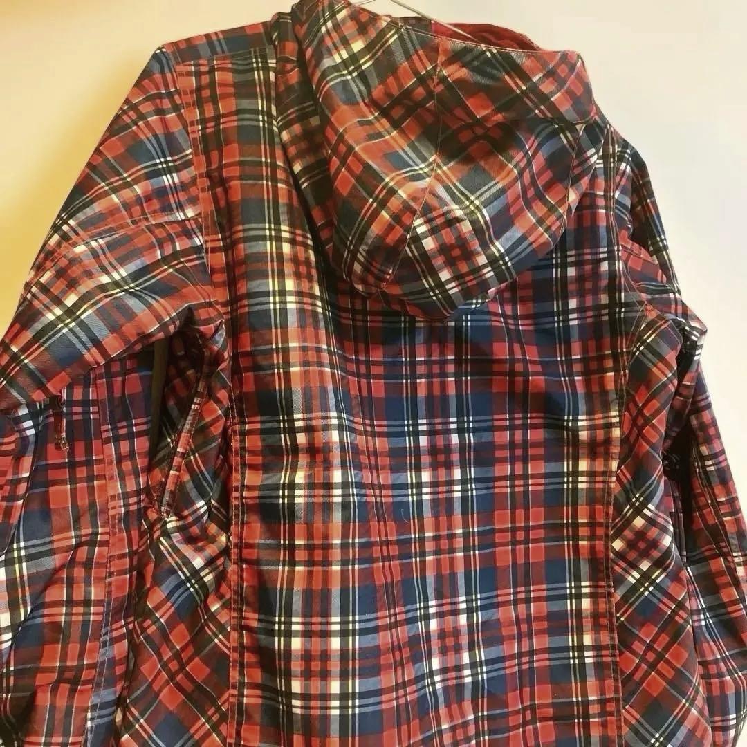 美品　レディース　ボードウェア　フード付きウェア　ダブルボタンのフード付きウェア