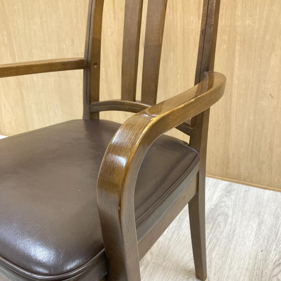 【飛騨産業】HIDA キツツキ　ダイニングチェア　アームチェア　椅子　革張り　A