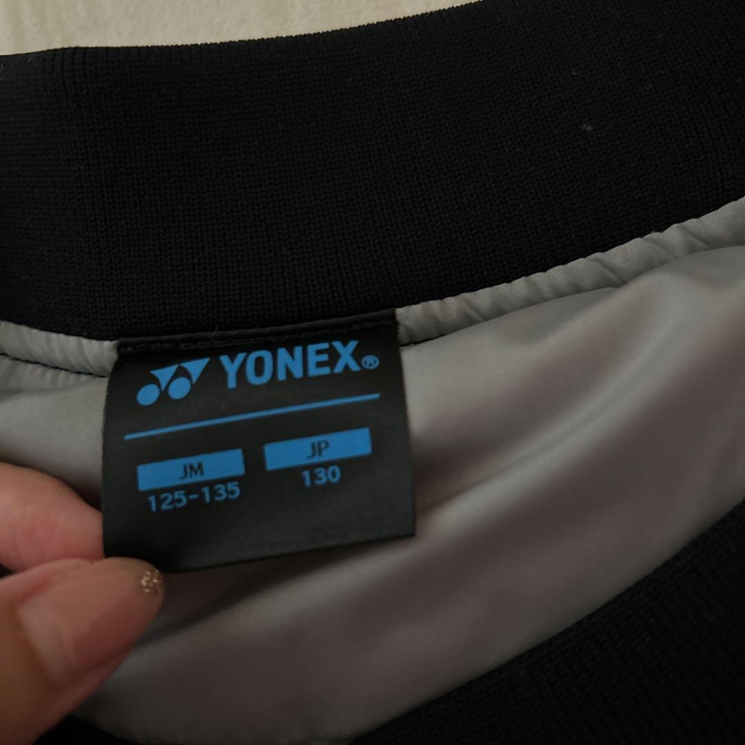11/24までの出品ですYONEX 130cm ウィンドブレーカー上下　ピステ