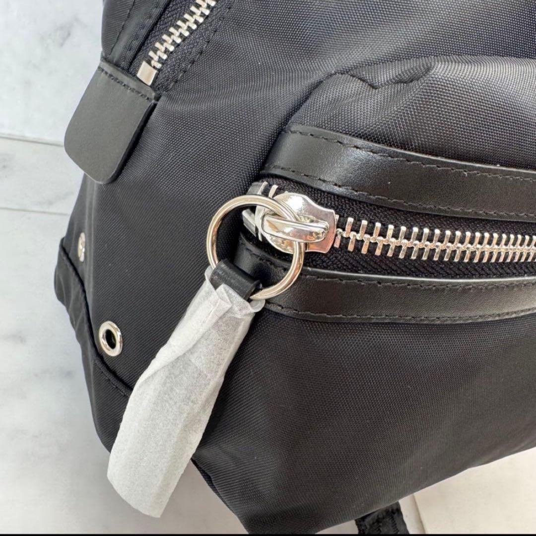 新品タグ付　MARC JACOBS ザ　バックパック　ナイロン　レザー　黒