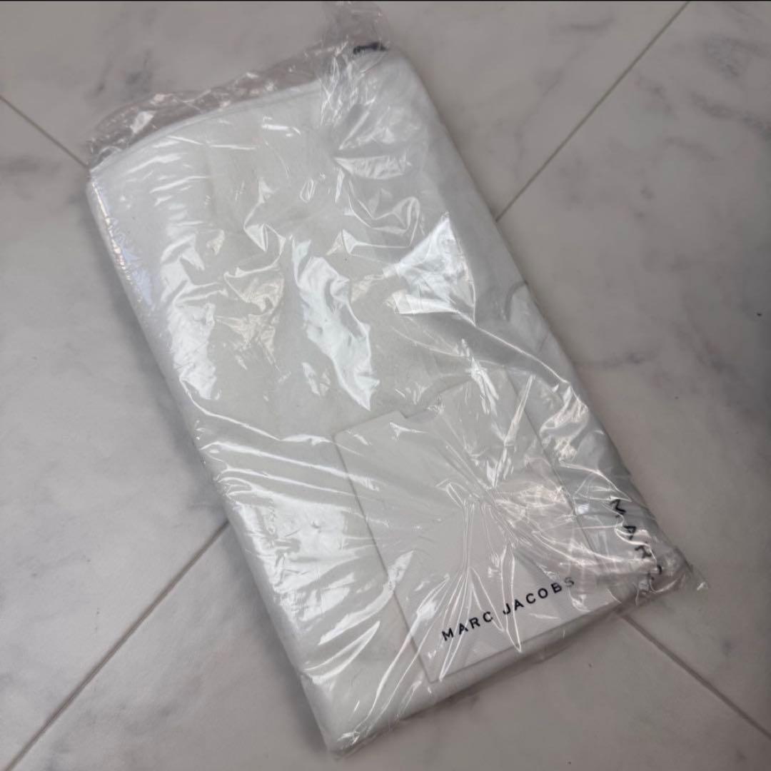 新品タグ付　MARC JACOBS ザ　バックパック　ナイロン　レザー　黒