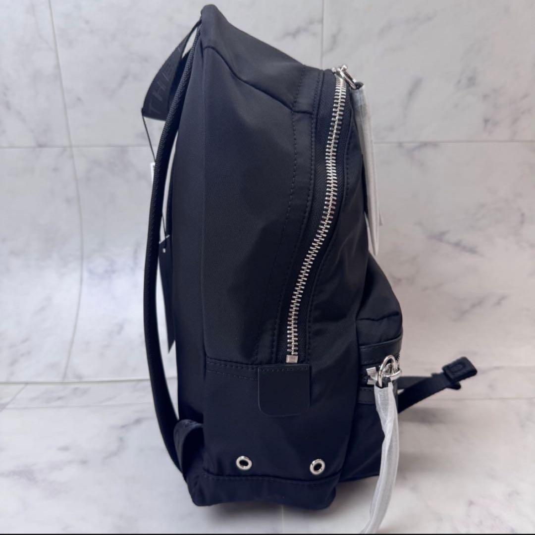 新品タグ付　MARC JACOBS ザ　バックパック　ナイロン　レザー　黒