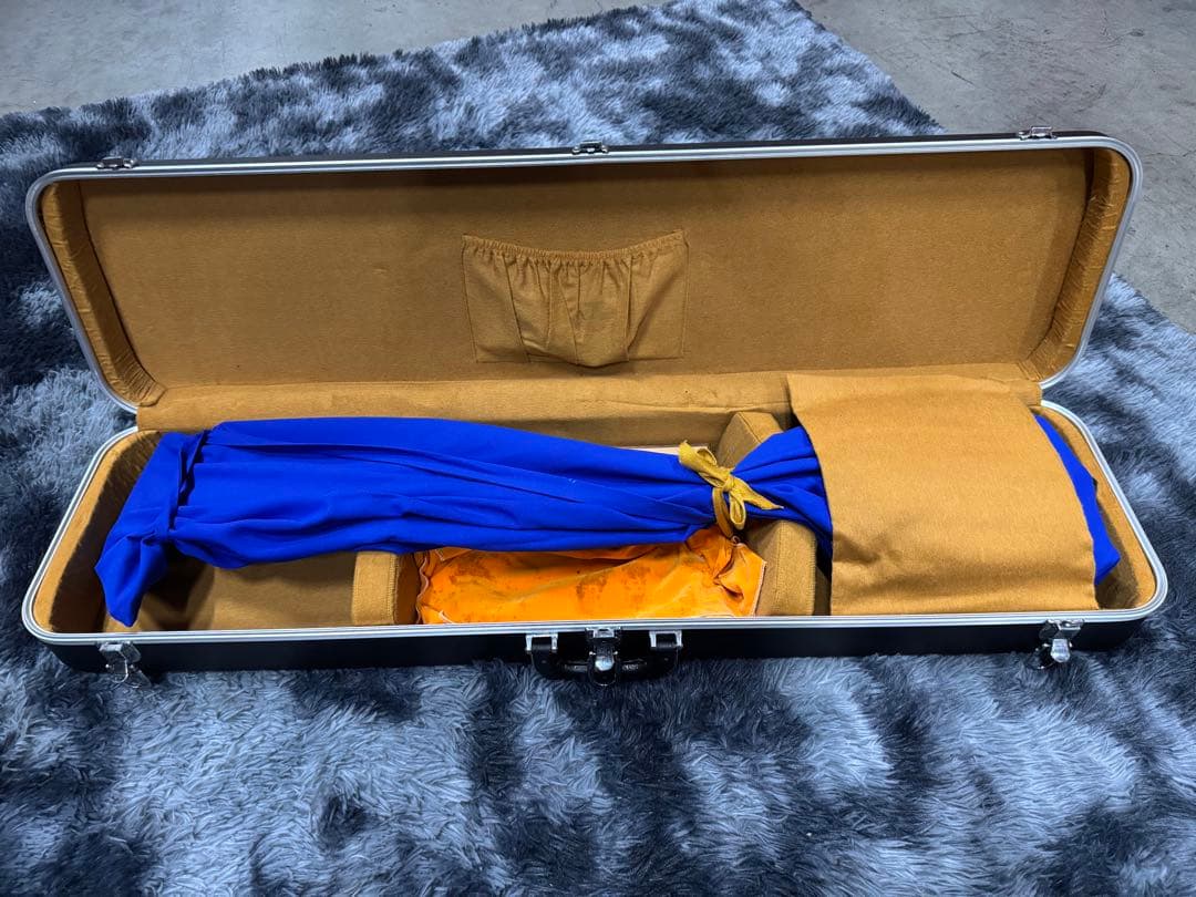 お稽古　 紅木　地歌　津軽三味線　ケースつき