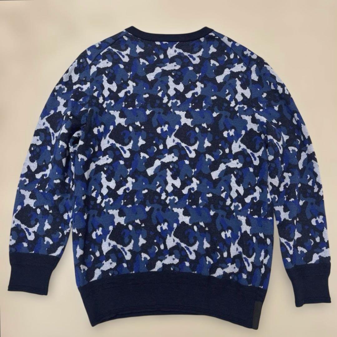 ちび様専用 ブリーフィング カモVネックニット ブルー L