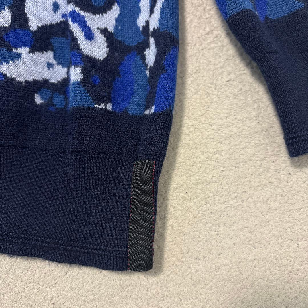 ちび様専用 ブリーフィング カモVネックニット ブルー L