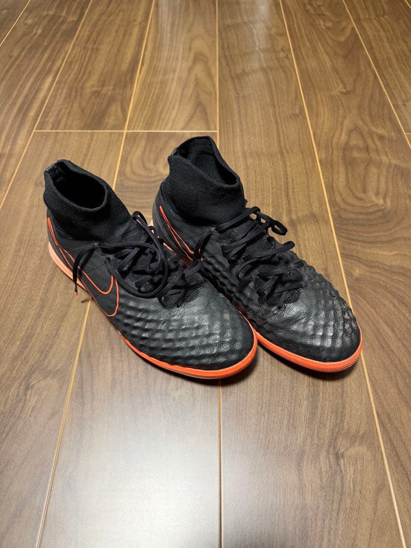 Nike マジスタオブラ　トレーニングシューズ