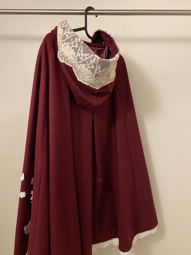Favorite 刺繍&レース 雪花レースポンチョ ワインカラー