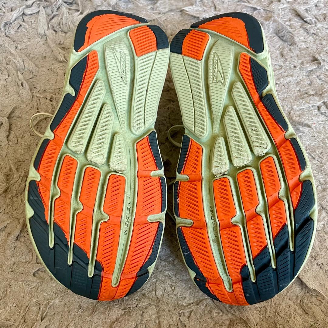 ALTRA VIA OLYMPUS 2 US10（28.0cm）箱付き