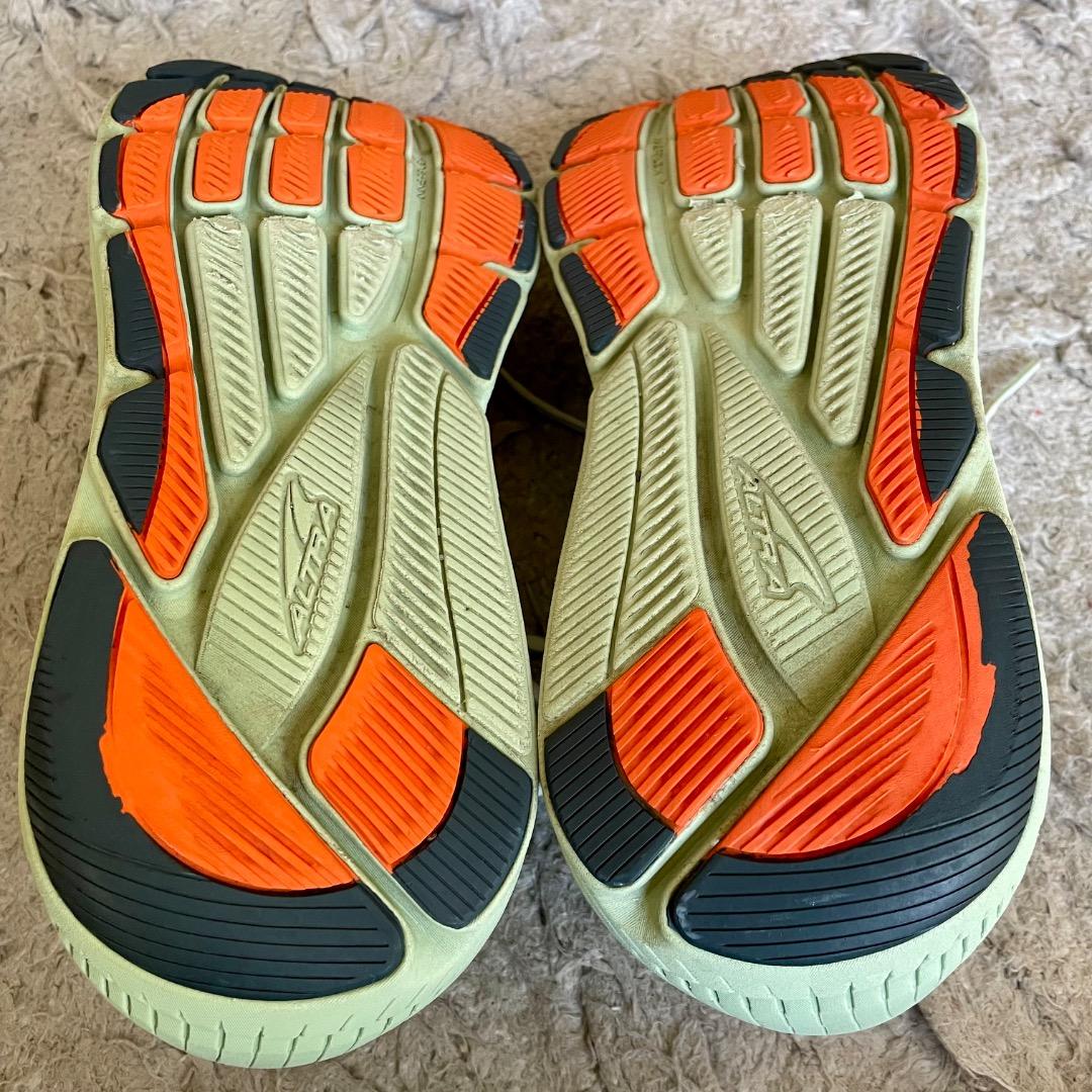 ALTRA VIA OLYMPUS 2 US10（28.0cm）箱付き