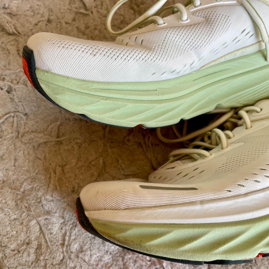 ALTRA VIA OLYMPUS 2 US10（28.0cm）箱付き