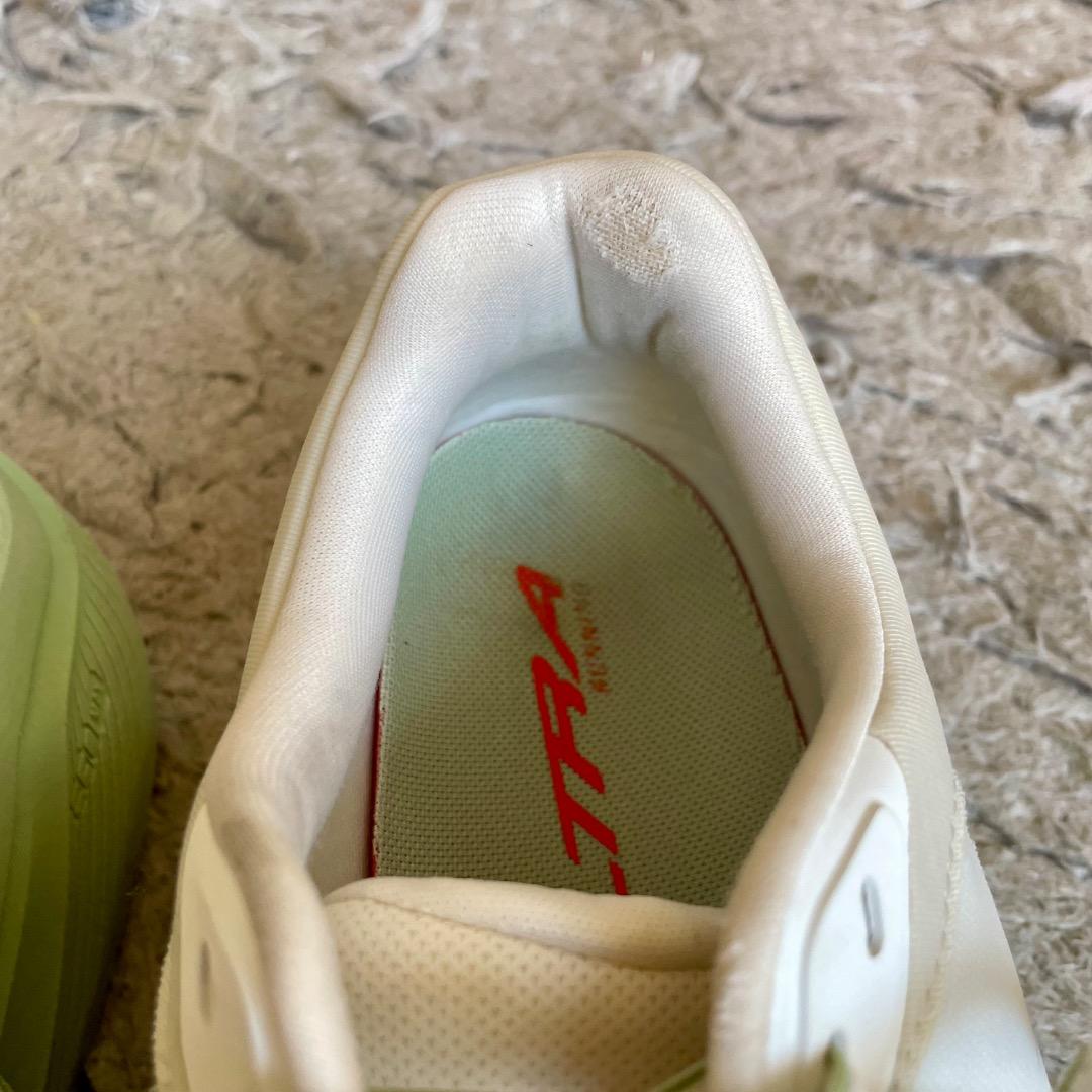 ALTRA VIA OLYMPUS 2 US10（28.0cm）箱付き