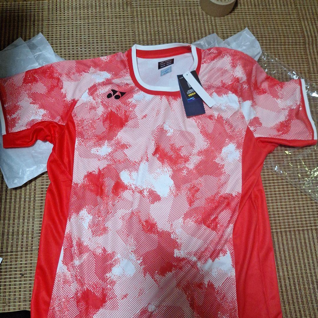 新品未使用YONEX ビアクセルセンモデル ゲームシャツ レッド - メルカリ