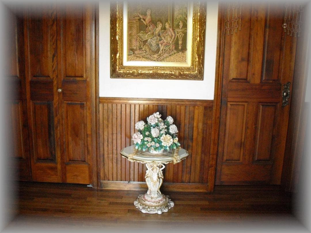 イタリア製 優雅なロココ様式サイドテーブル☆女神金彩クラック塗装オブジェ置物