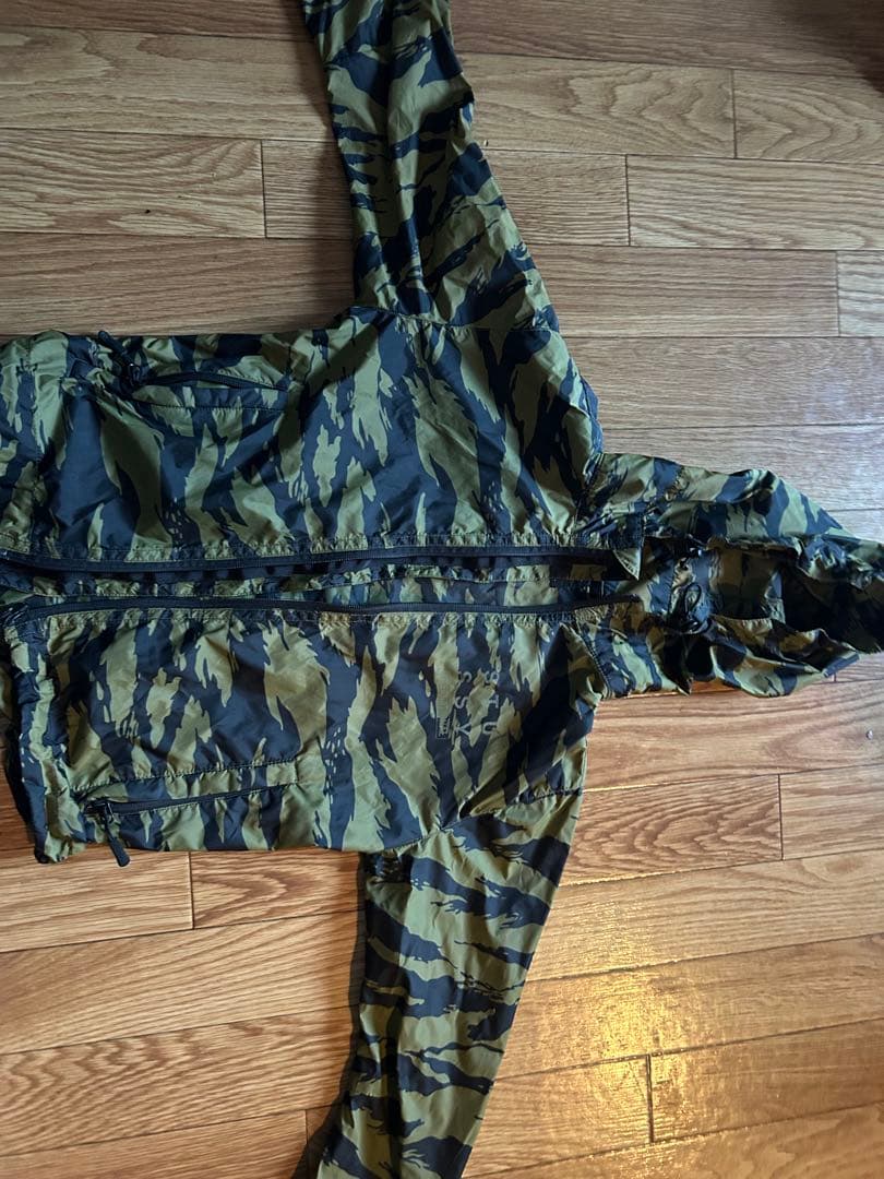 STUSSY 迷彩柄 フード付きジャケット Lサイズ - メルカリ