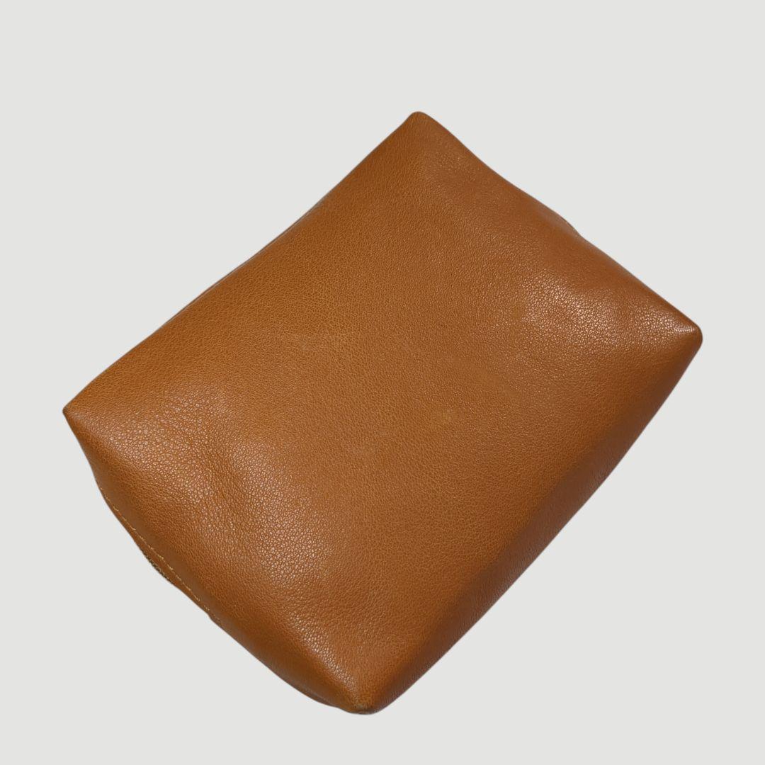 美品 LOEWE ロエベ アナグラム オールレザー ポーチ ブラウン