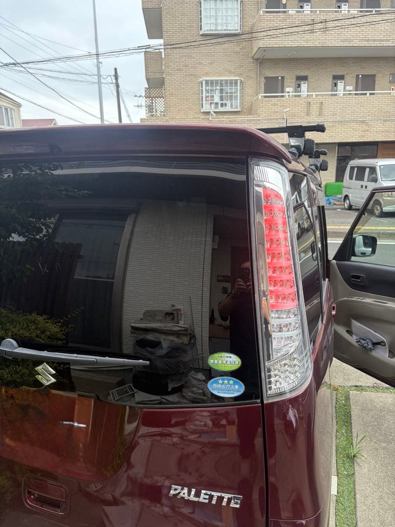 パレット　テールランプ