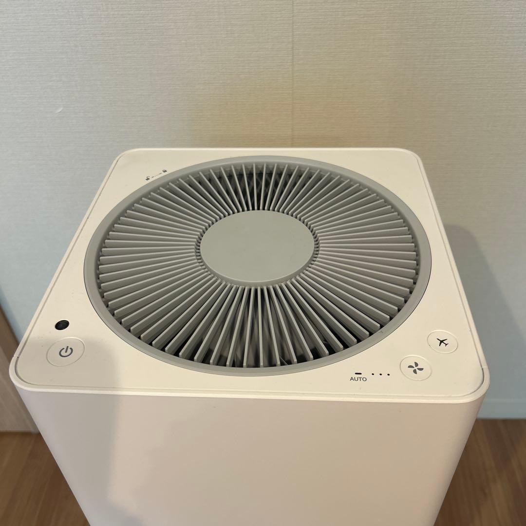 バルミューダ　ザ　ピュア　BALMUDA THE PURE 空気清浄機