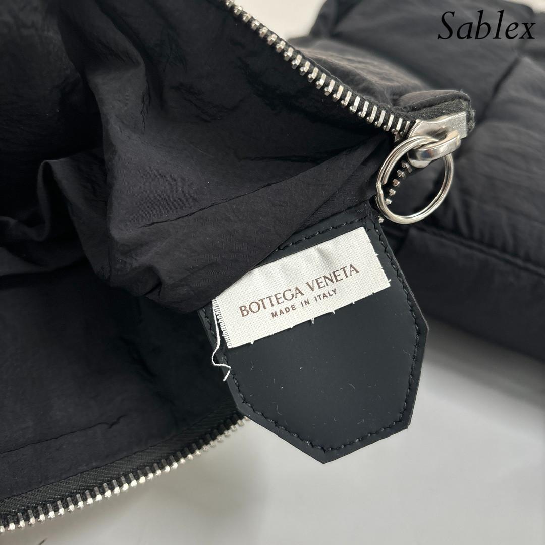 新品同様/RFID】ボッテガヴェネタ パデットテック マキシイントレ