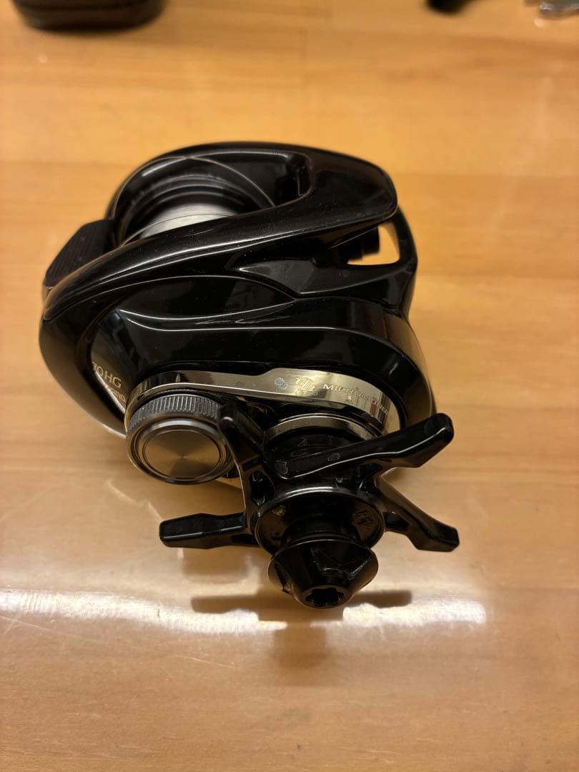 シマノ 24メタニウム DC HG Right （ハンドルなし）