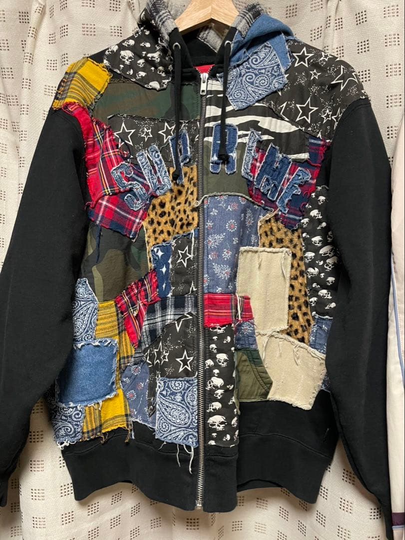 NewJeansハニ着用】supreme Patchwork hooded - メルカリ