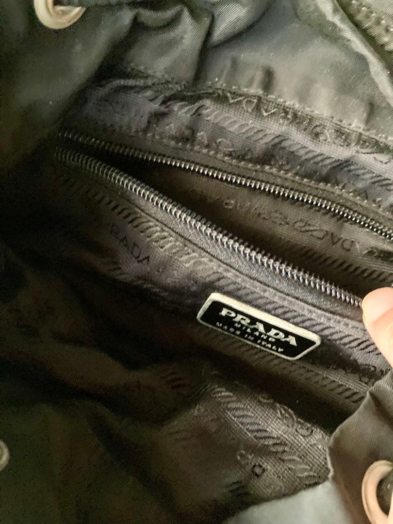 PRADA ブラック バックパック　ミニリュック　黒