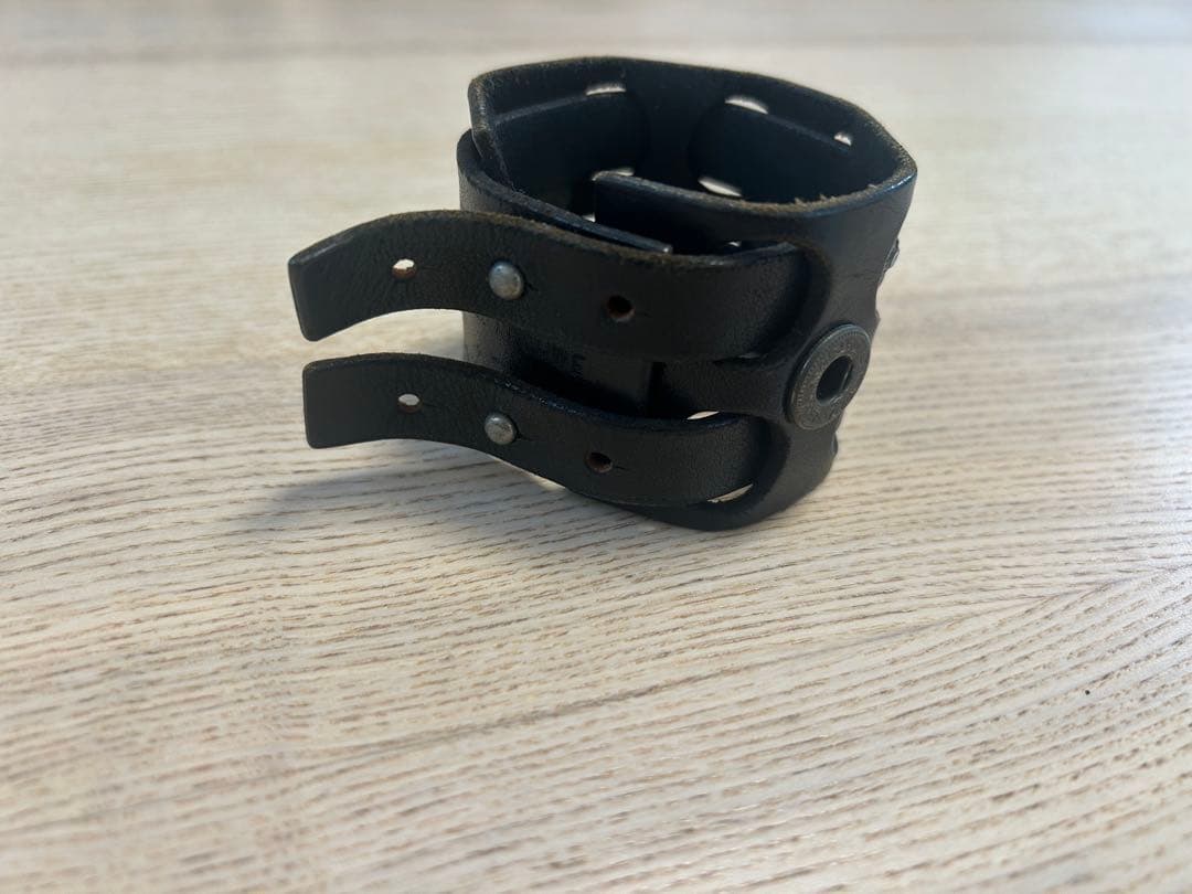 レッドリーチュエ　レザーバングル　当時物