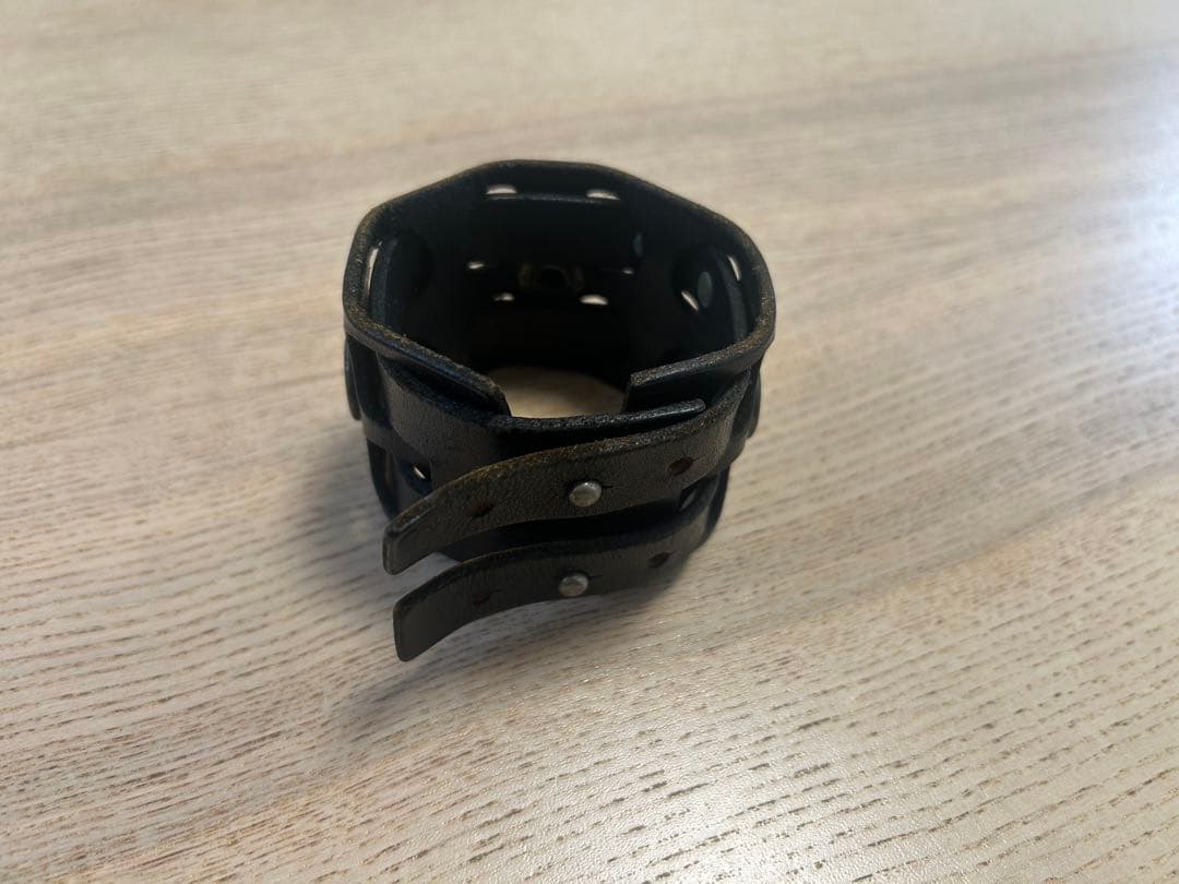 レッドリーチュエ　レザーバングル　当時物