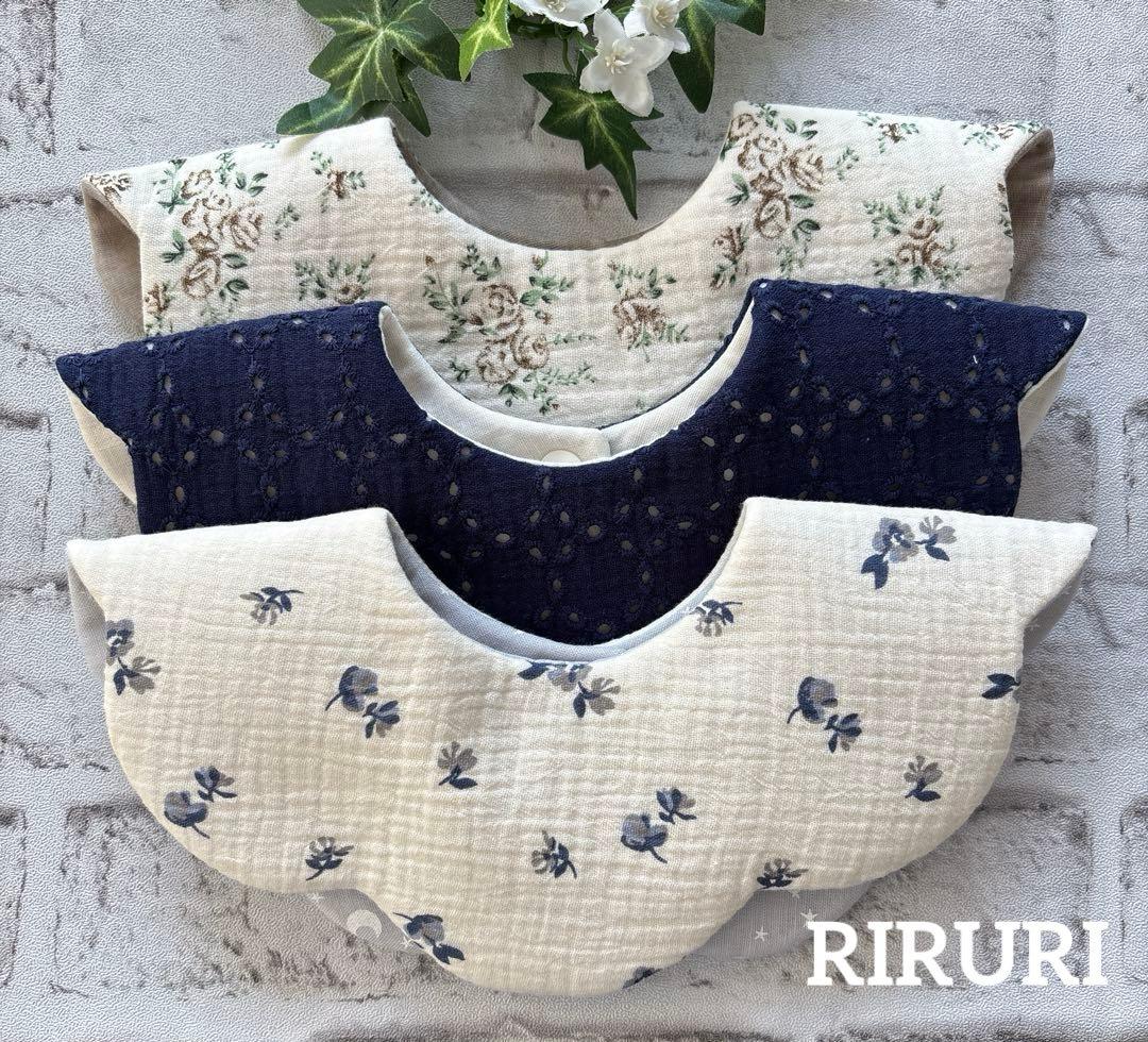 No.305 もくもく花びらスタイ ハンドメイド - メルカリ