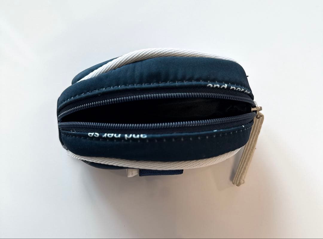 and per se バイザー、ボールホルダー(美品)シュシュ靴下(新品未使用)