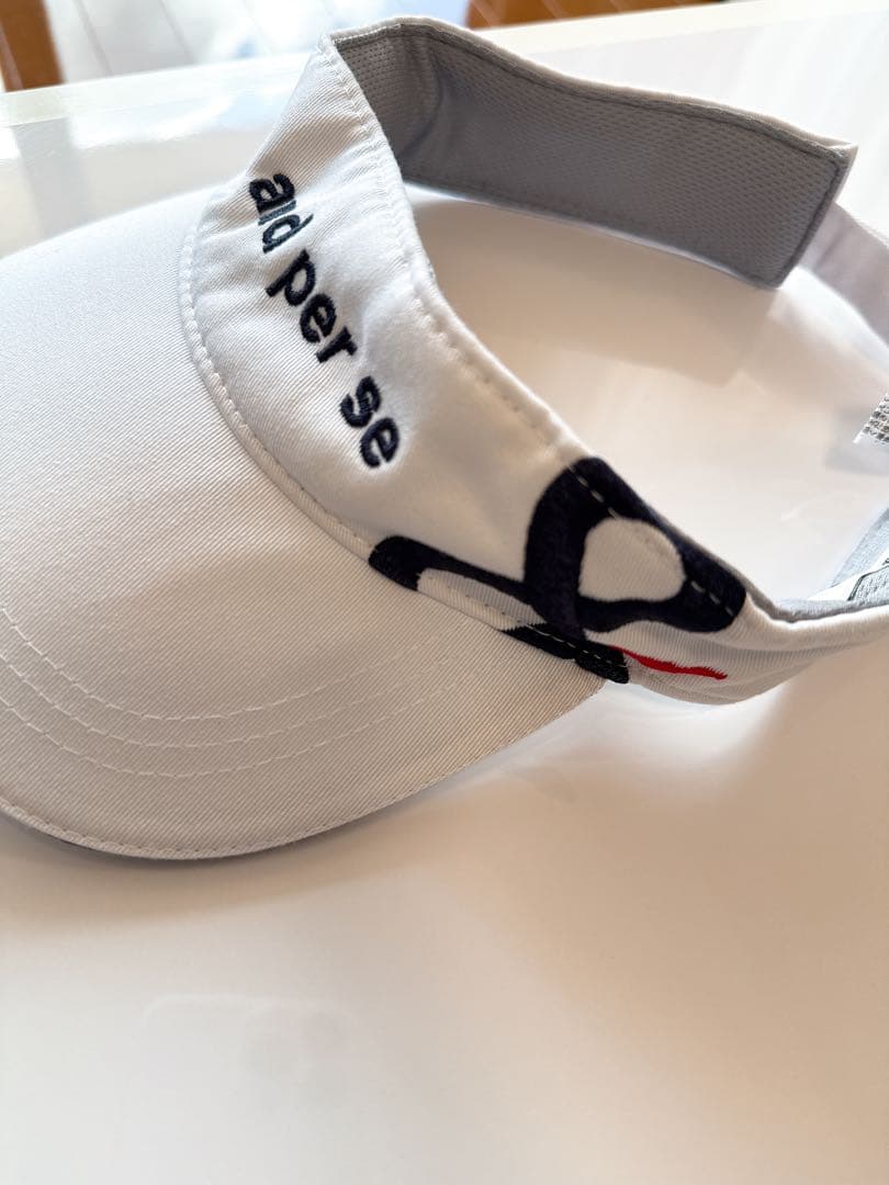 and per se バイザー、ボールホルダー(美品)シュシュ靴下(新品未使用)