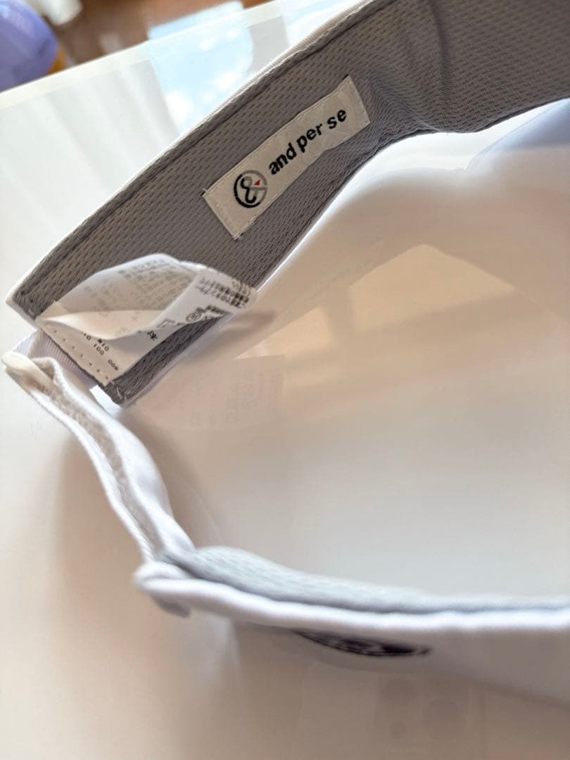 and per se バイザー、ボールホルダー(美品)シュシュ靴下(新品未使用)