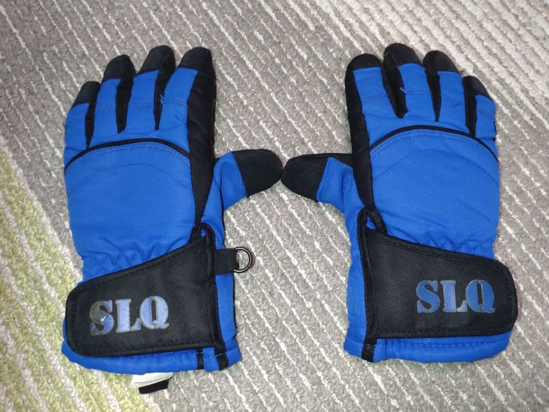 RESÉEDA子ども用スキーウェア2着セットサイズ140と150(グローブ付き)