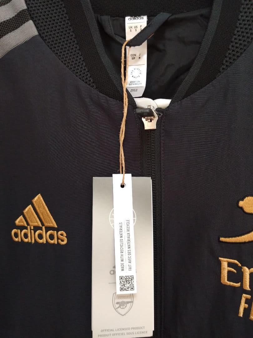 タグ付き新品】アーセナル アンセムジャケット 22/23黒金 タグ付き新品