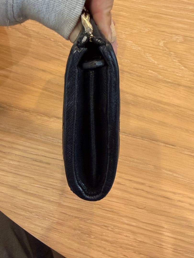 PRADA 牛革 キルティング 長財布