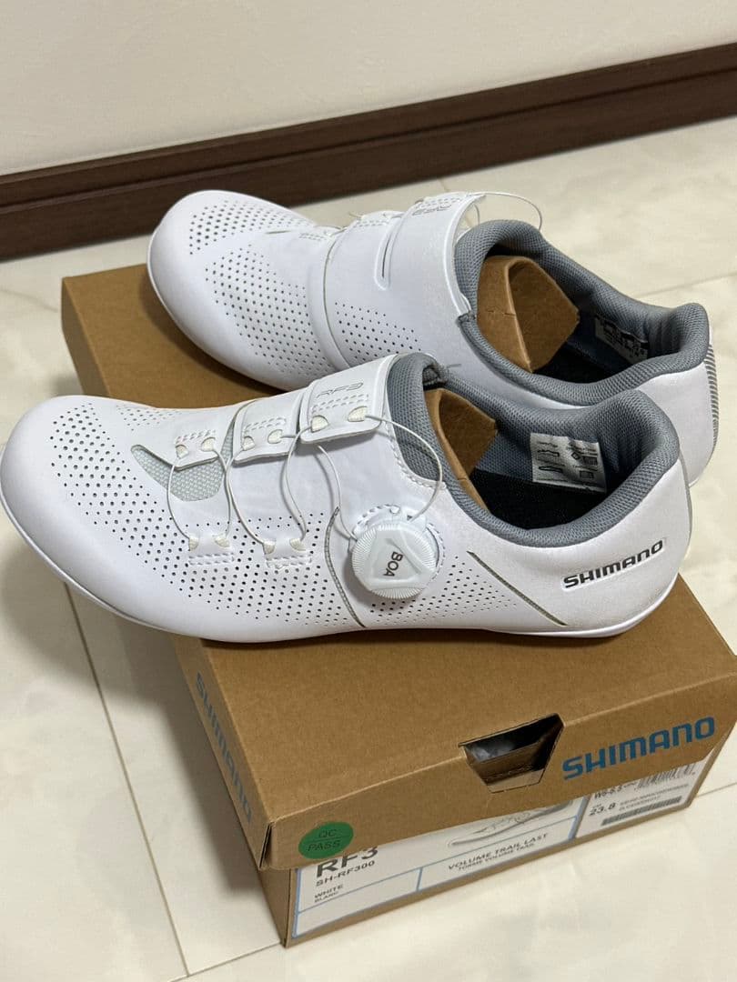 新品☆　SHIMANO BOA ロードバイク用シューズ ホワイト