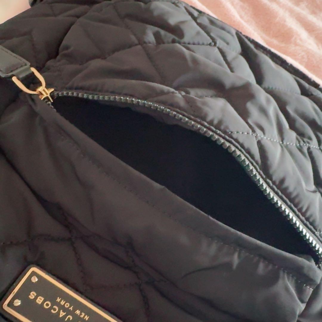 タイムセール中　ブラック　キルティング　リュック　バックパック