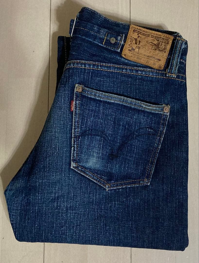 美品】 SAMURAI JEANS 小次郎零左綾モデル （W31）