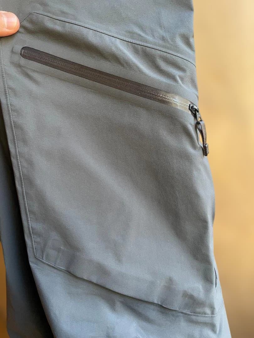 【値下げ中】ARC'TERYX Rush Bib Graphite グレー S