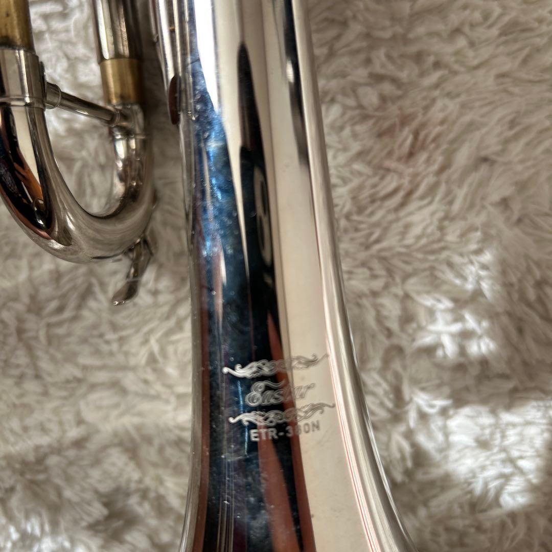 トランペット　本体　ケース　マウスピース　付 B♭調　銀色