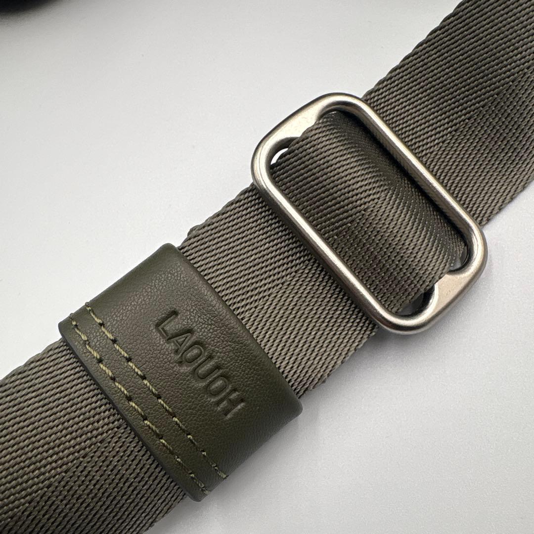 クヘタコ様ラクーオ　LAQUOH 未使用に近い　ボディバック　モスグリーン