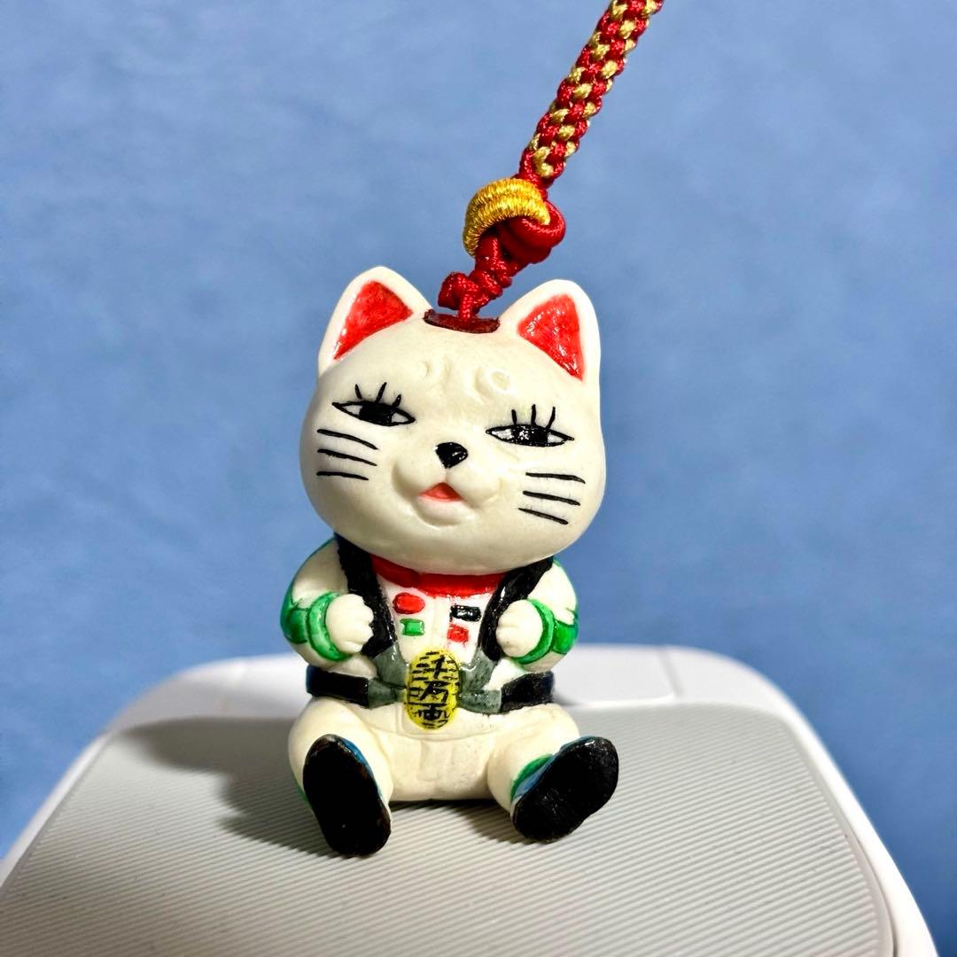 ダンダダン ターボババア 招き猫 根付 ストラップ - メルカリ