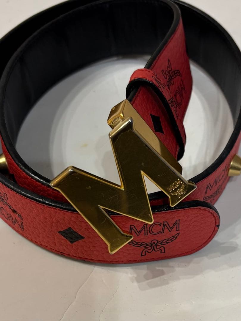 MCM エムシーエム☆ベルト ロゴ柄 ヴィセトス スタッズ 赤 80 MCM