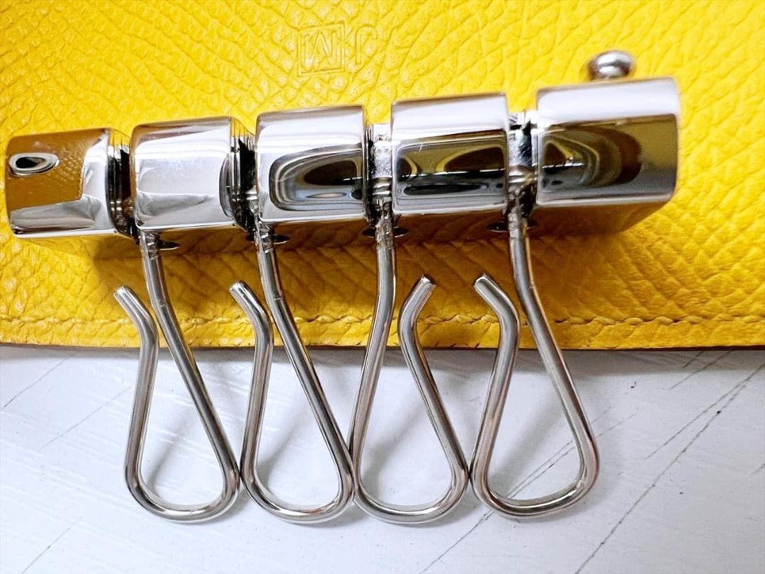 ほぼ未使用　エルメス　エチュイクレ4　キーケース　エプソン　イエロー　□M