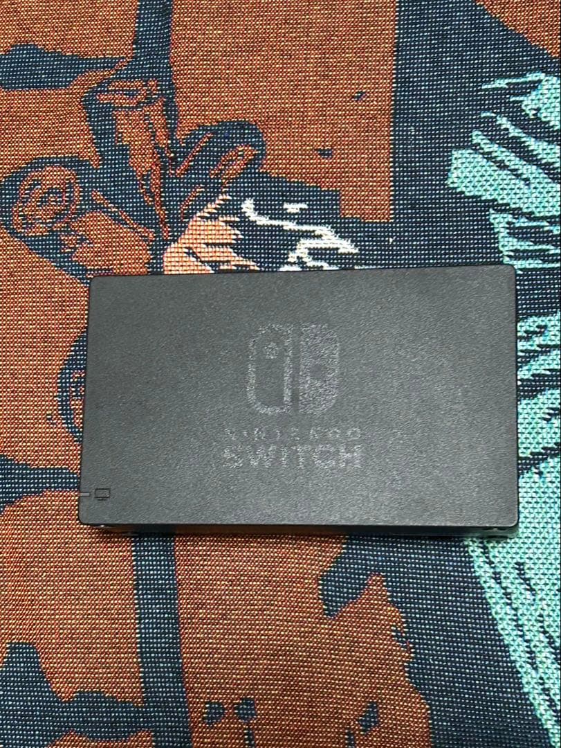 Nintendo Switch 本体 付属品全て揃っています 人気カセット付き