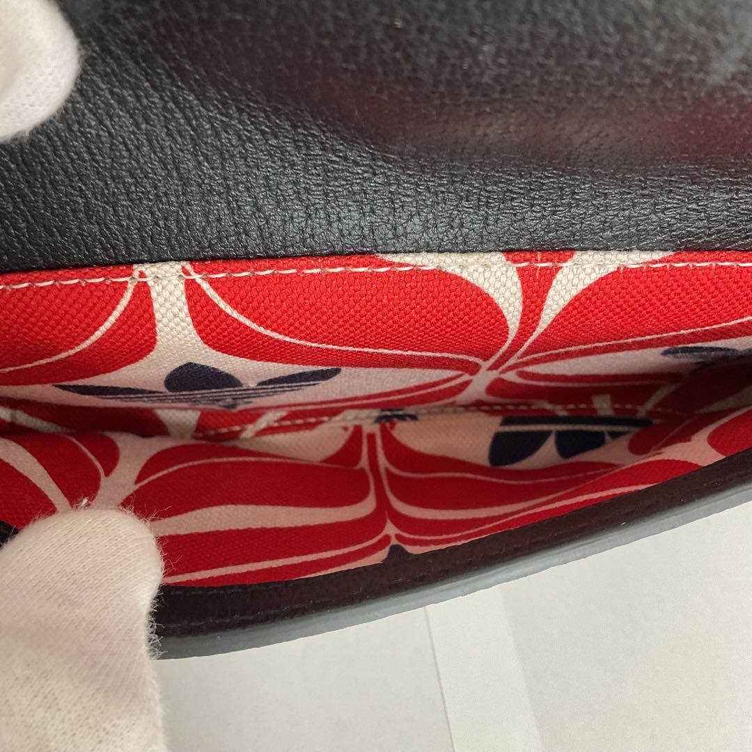 adidas × Gucci ボディバッグ・ウエストポーチ　コラボ　ロゴ入り