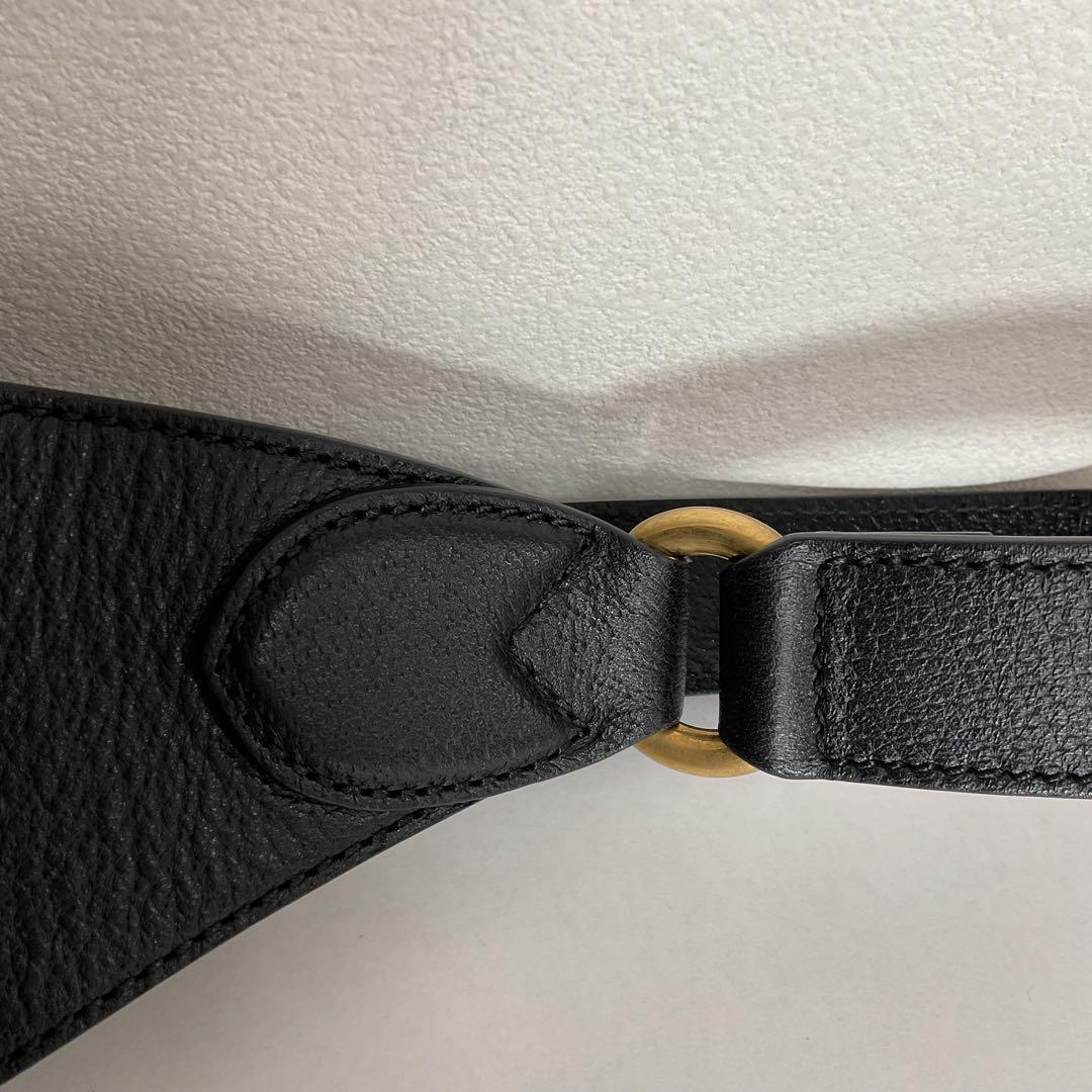 adidas × Gucci ボディバッグ・ウエストポーチ　コラボ　ロゴ入り