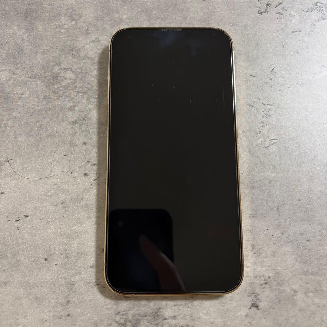 iPhone 13 Pro Maxゴールド 128GB 本体 純正ケース付き - メルカリ