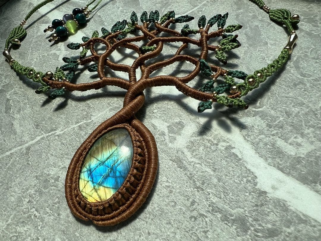 【handmade_Luna.】マクラメ× ラブラドライト ネックレス